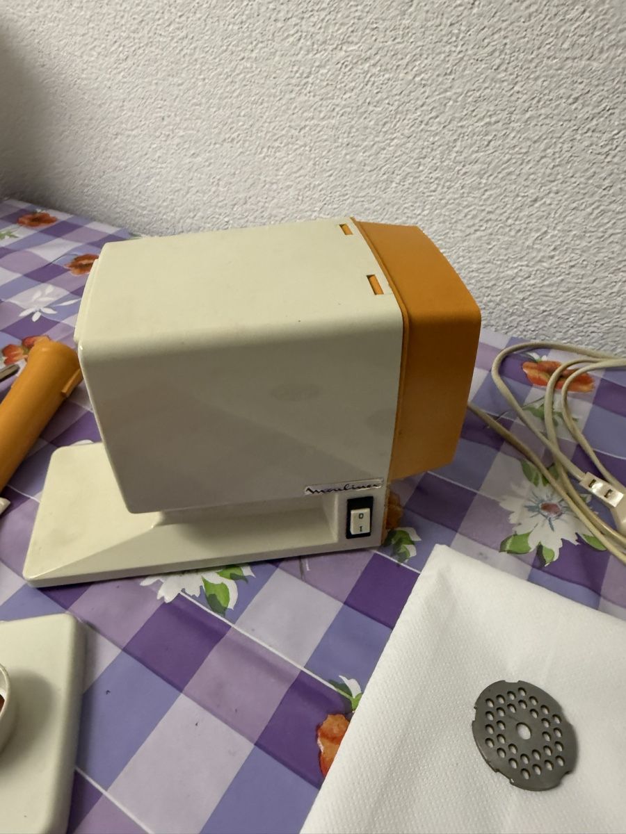 Elettrodomestici da cucina: Mulinex Robot Jenarette – Usato da Dietikon venduto da cuciolo77 9