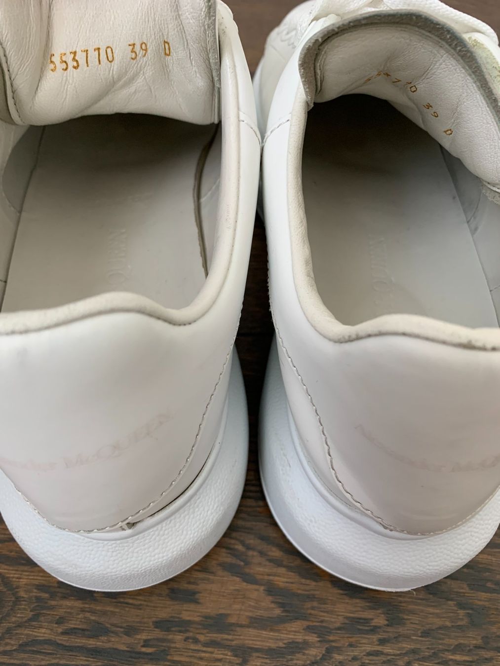 Alexander Mcqueen Scarpe da donna: Alexander McQueen Oversized Sneakers Gr. 39 – Usato da Zug venduto da Cobra.73 9