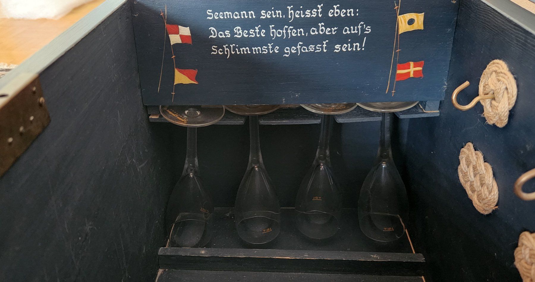 Cassapanche: Coffre-bar "Gorch Fock" / Militaria Armée Suisse (Ex-Command – Usato da Lausanne venduto da gmax8995 4