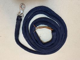 Blauer Strick, dickes Material
