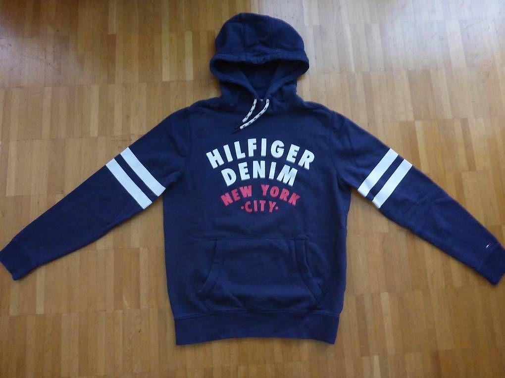 Tommy Hilfiger Pullover & Sweatshirts: Tommy Hilfiger Sweatpulli marine Gr. S - M – Neu (gemäss Beschreibung) aus Wettingen von okatiki 1