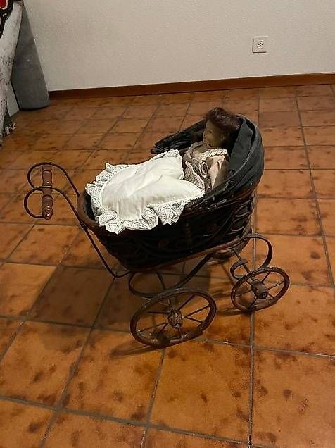 Carrozzine per bambole: Vintage Puppenwagen mit oder ohne Puppe – Usato da Wichtrach venduto da AdminCCoach 1