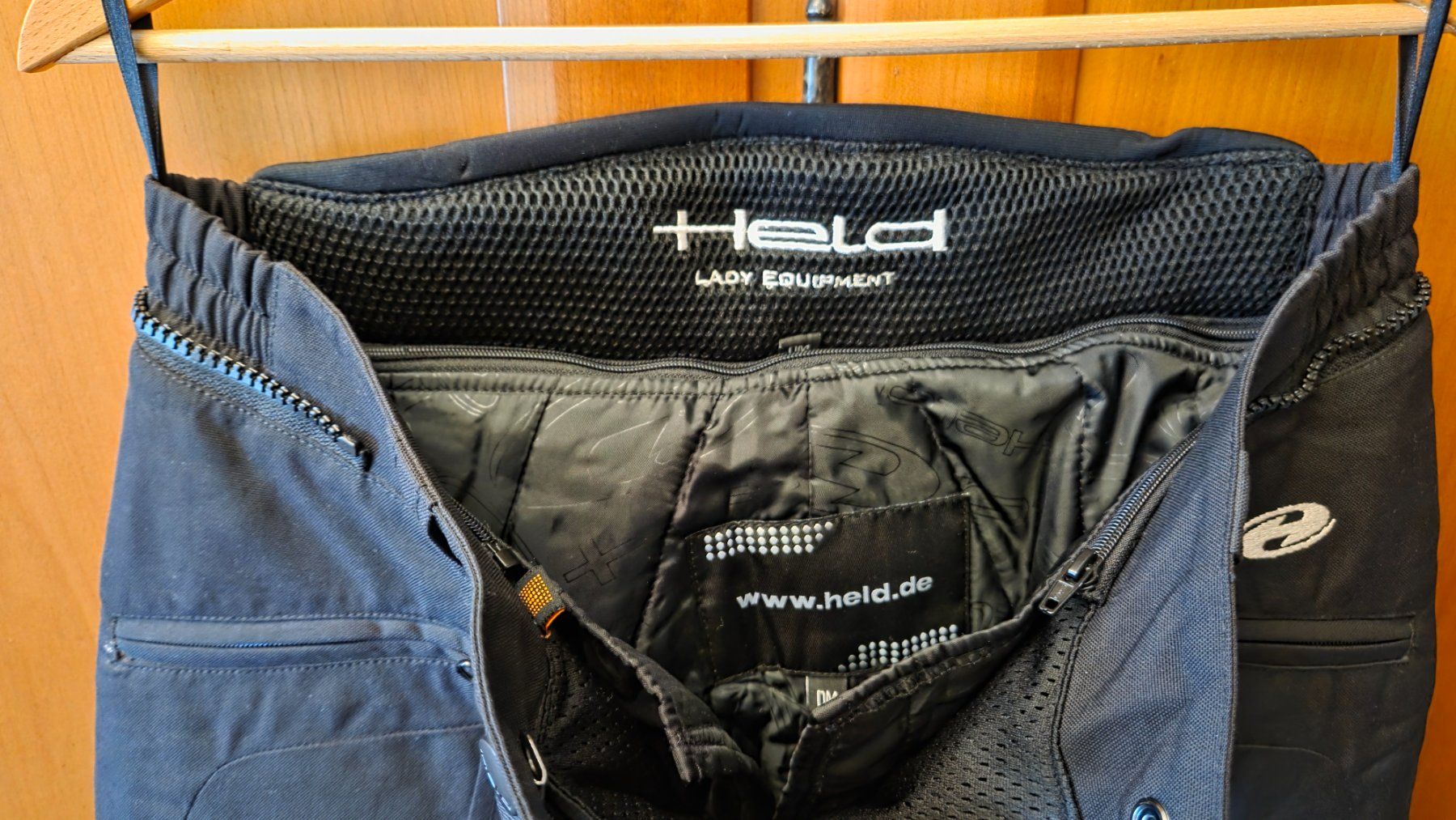 Held Lotti di vestiti: Motorradjacke und -hose – Usato da Detligen venduto da iri_9cns 8