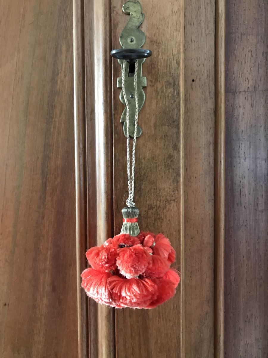 Tutte le decorazioni: Ancien pompon rouge – Usato da Villeneuve VD venduto da sim_q5hp 1