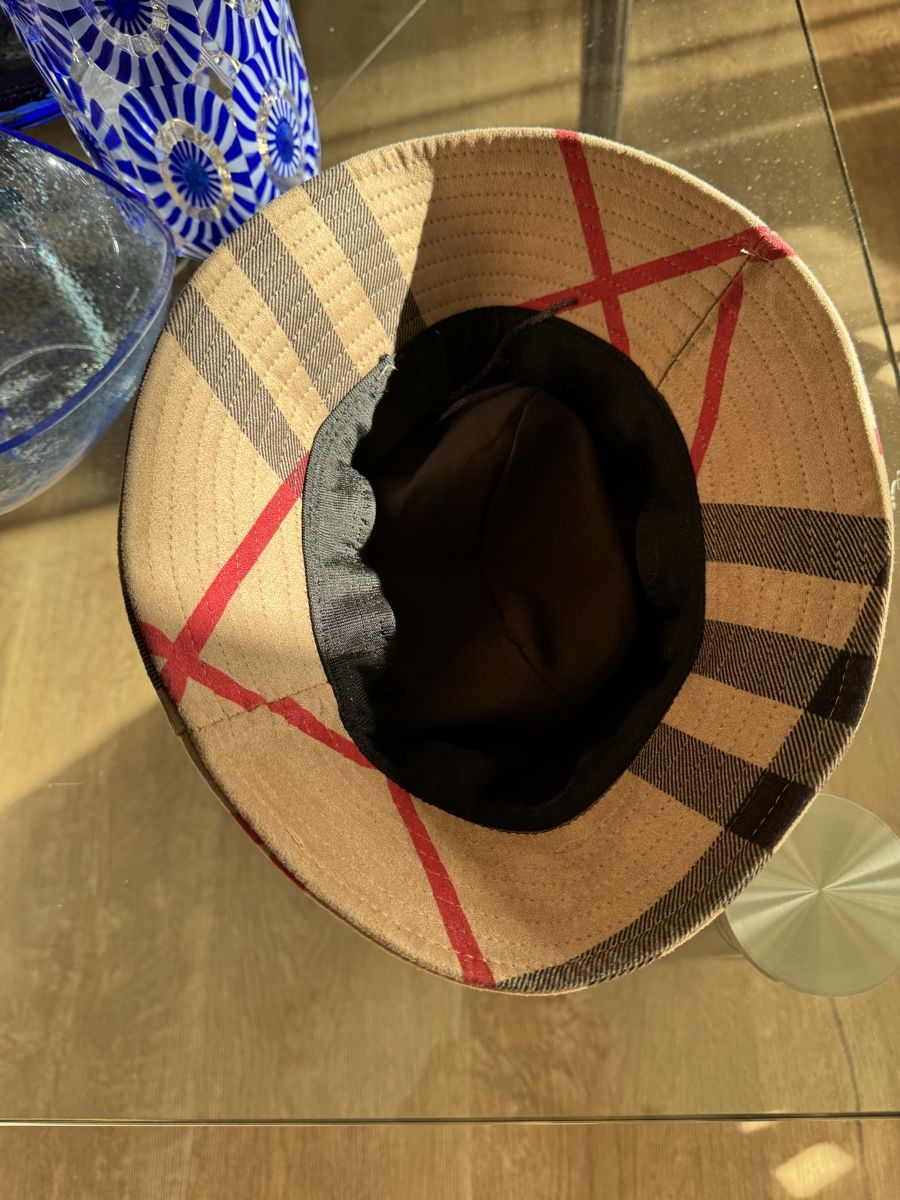 Copricapi, berretti & cappellini: Bucket Hat, beige, Karomuster, Sommer – Usato da Uster venduto da Dalekvia 2