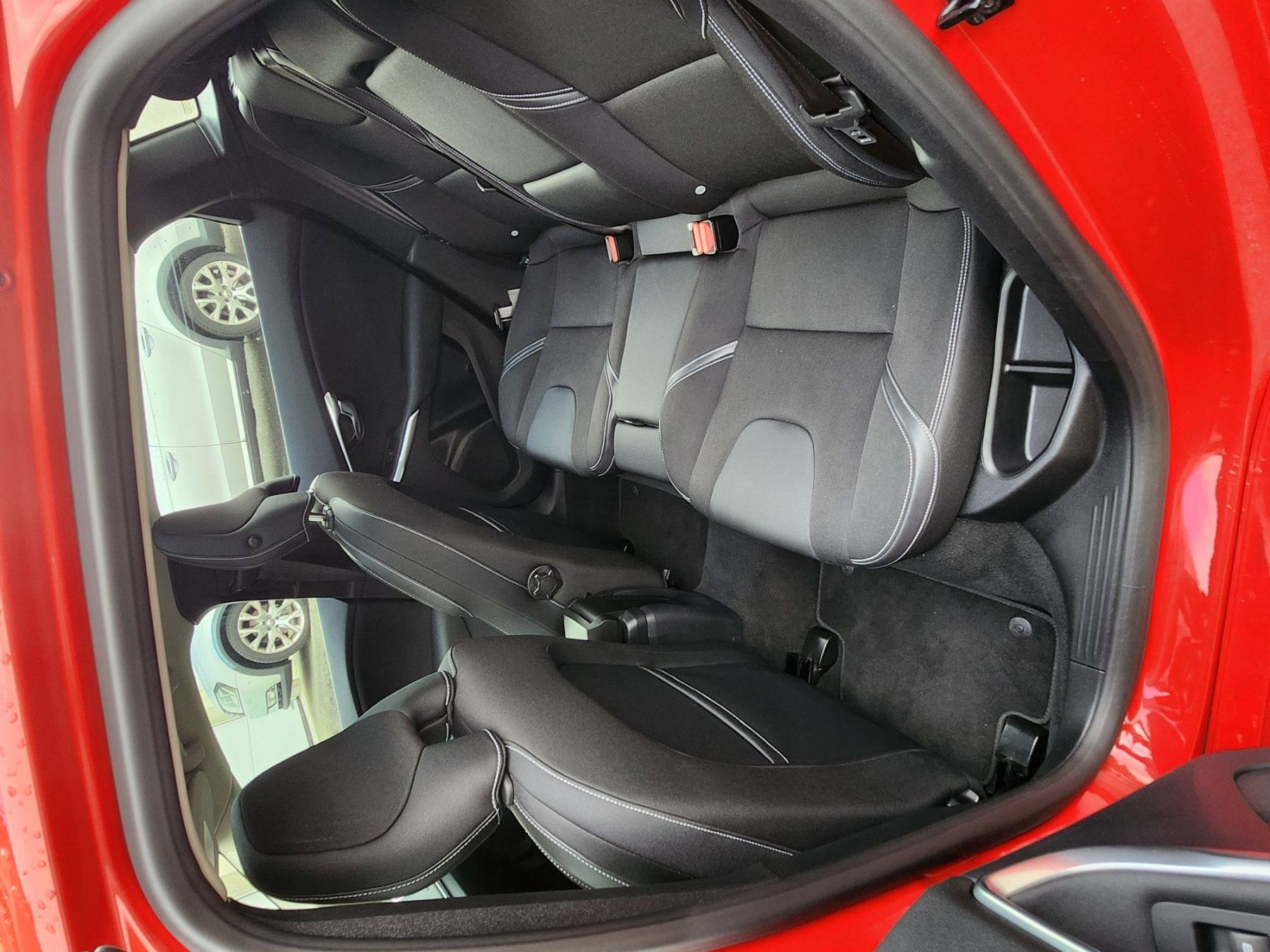 Volvo Automobili: Volvo v40 d3 – Usato da Belp venduto da Panther_ 3
