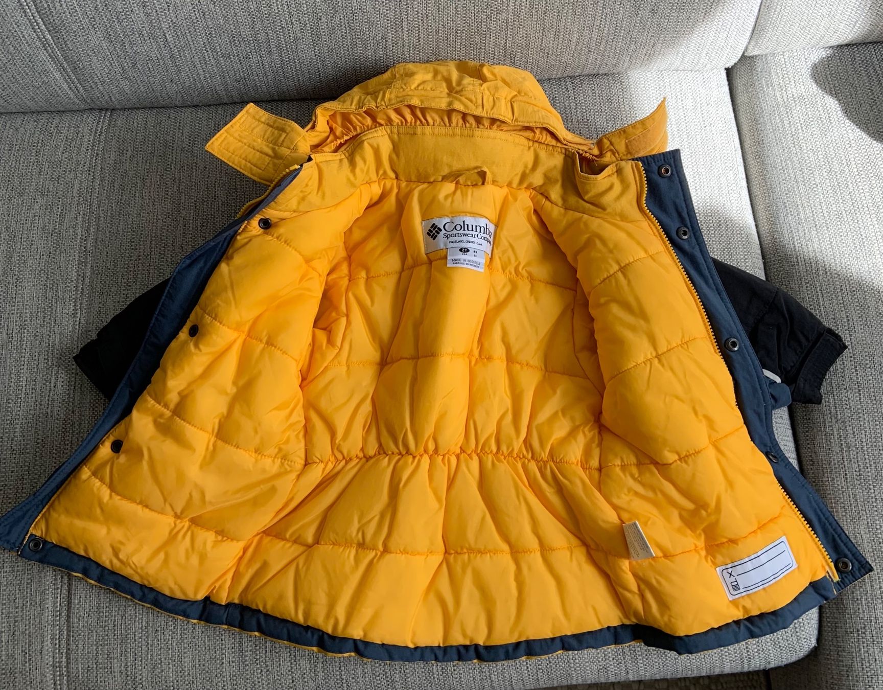 Columbia Jacken & Mäntel: Baby Winterjacke Gr.88 – Gebraucht aus Zürich von bur_6jq9 2