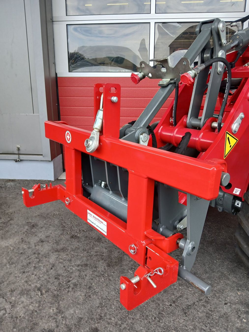 Tracteurs: Frontlader Adapter – Neuf avec emballage d'origine à Roggliswil par PeterMaschinen 1