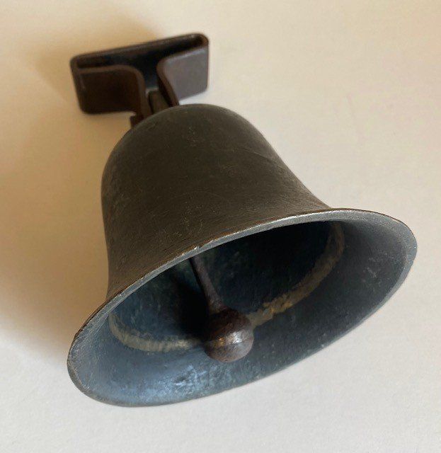 Glocken & Treicheln: Antike Glocke( ehemals Samichlaus ) – Gebraucht aus Gersau von pandabear01 1