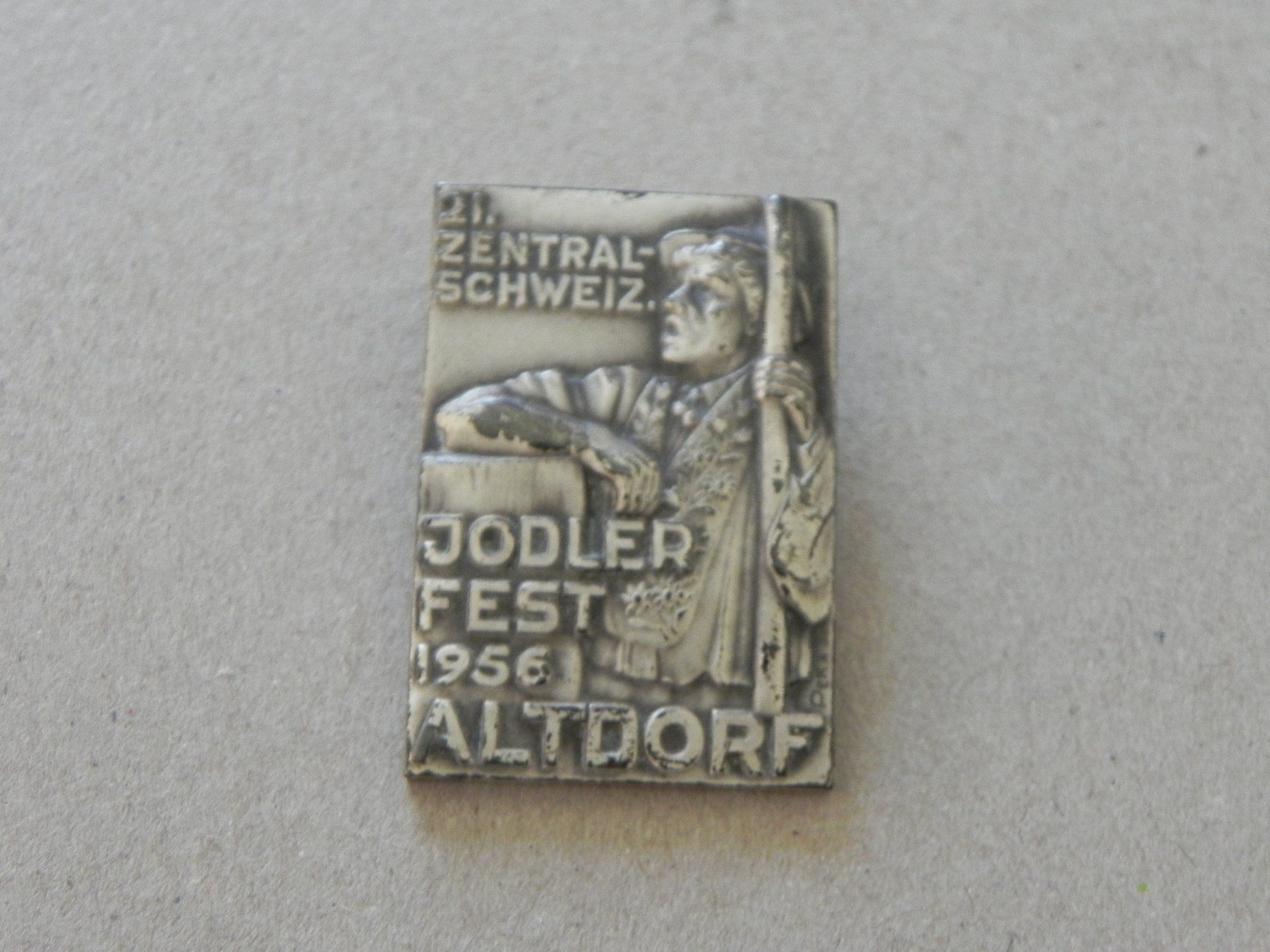Spille & Fermagli: Abzeichen Altdorf URI Jodlerfest 1956 – Usato da Siebnen venduto da krimsie