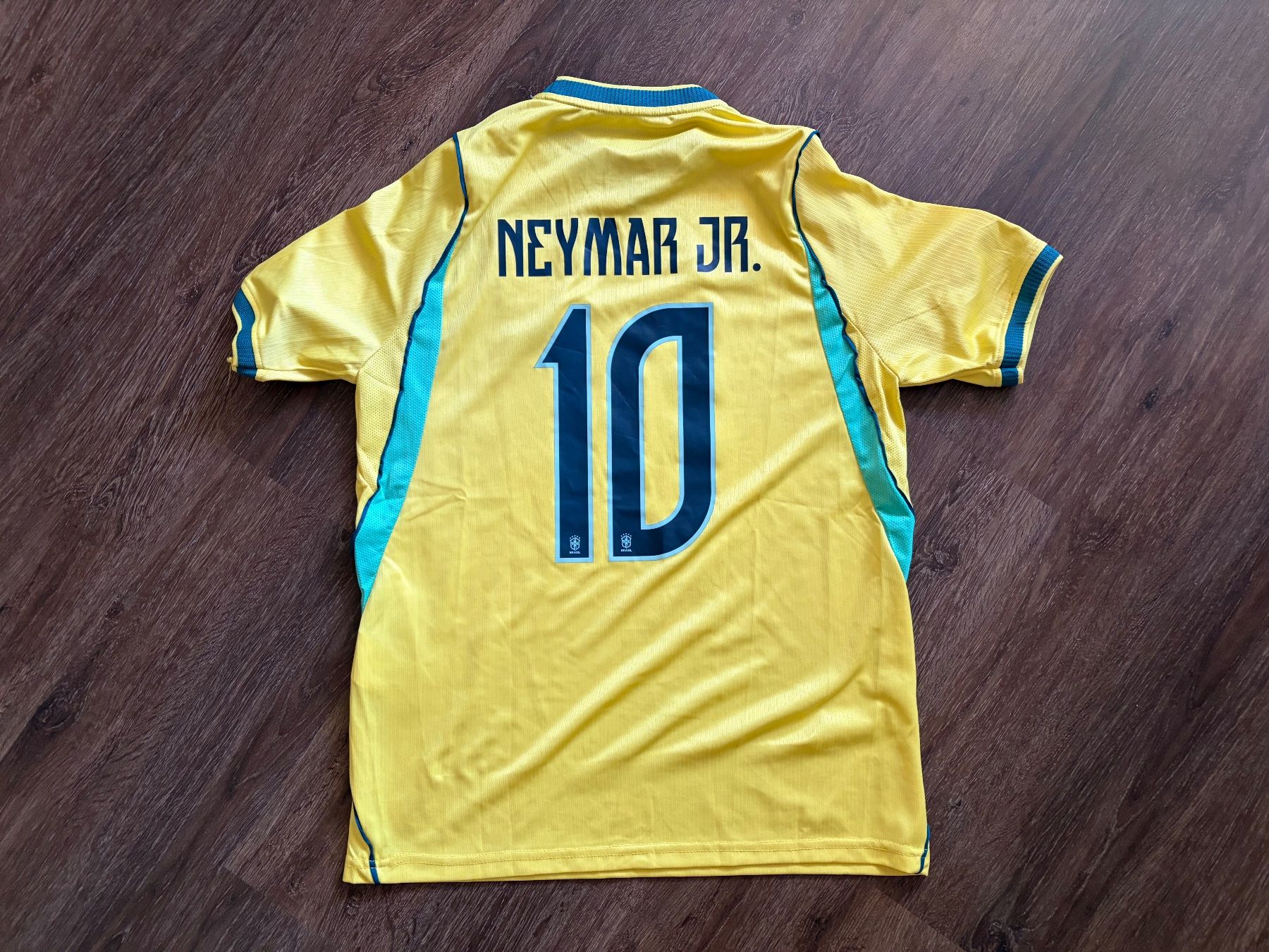 Canottiere & Pantaloni: Brasilien Trikot / Neymar – Usato da Muttenz venduto da bargain_hunter 3