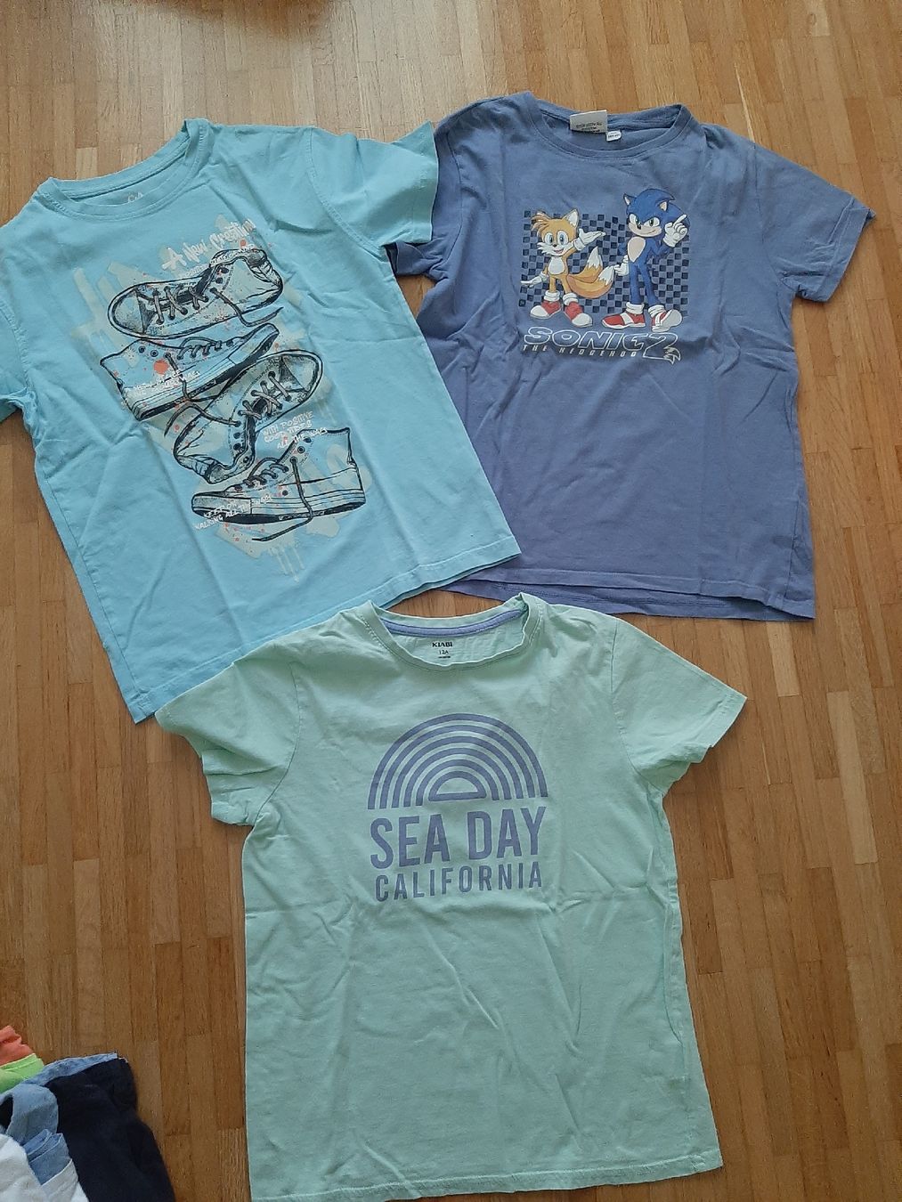 Hemden, T-Shirts & Polos: Lot de 11 t-shirts garçon 12 Ans – Neu (gemäss Beschreibung) aus Petit-Lancy von pecaesculca