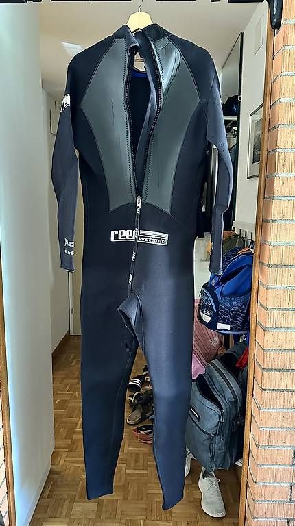 Completi, tute sportive e funzionali: Wetsuit reef XL, 4/3 mm – Usato da Dietikon venduto da mb1_6r75