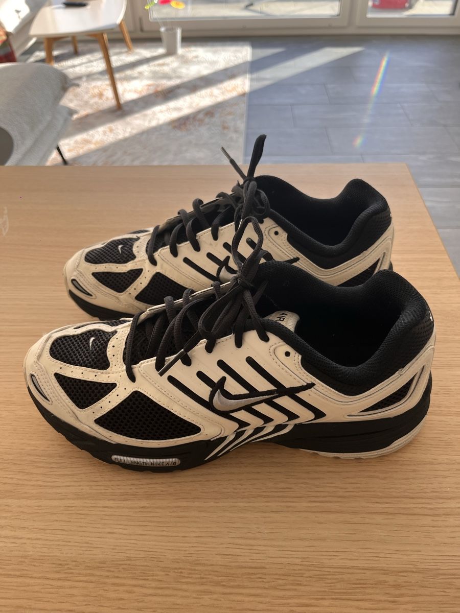 Nike Scarpe da uomo: Nike Air Pegasus 2005 Herren, Größe 43 – Nuovo (secondo la descrizione) da Egg b. Zürich venduto da ful_rbq7 2