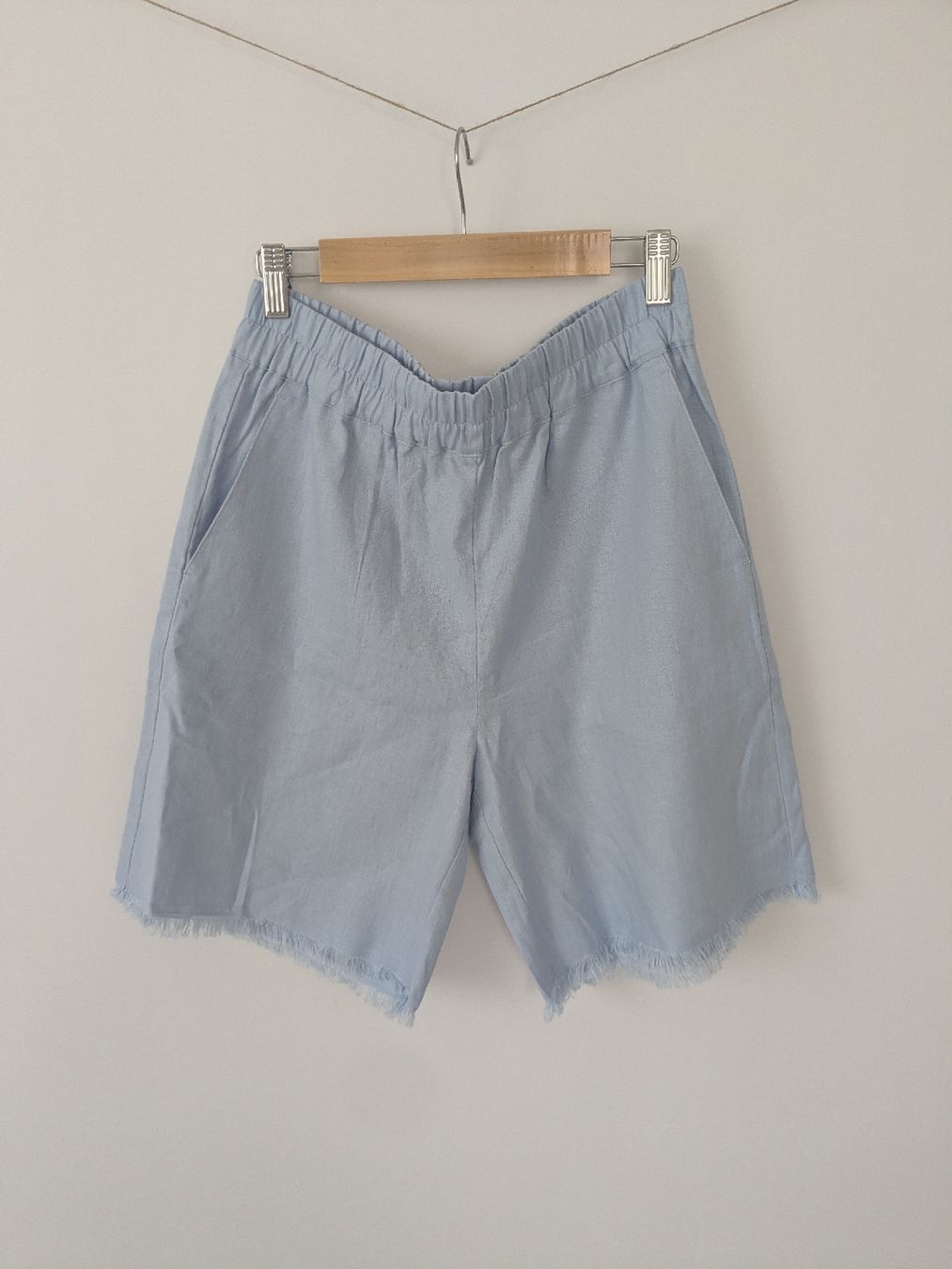 Pantaloni: Kurze Hose Kate Storm Grösse S hellblau, Leinen – Usato da Rorschach venduto da olg_5qq2 1