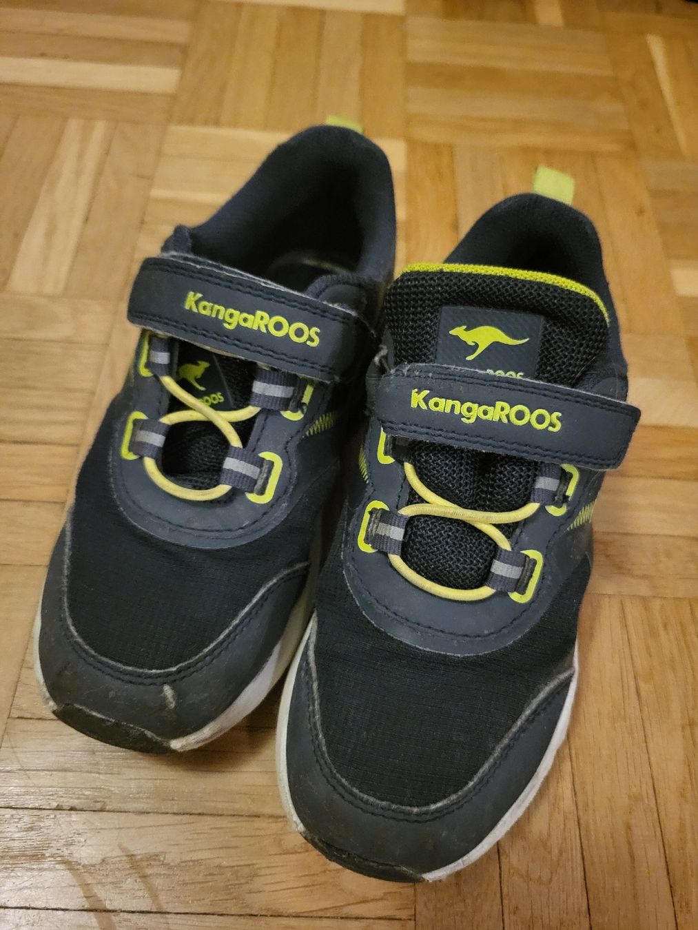 Scarpe per ragazzi: Kangaroos Turnschuhe Gr 29 – Usato da Bottmingen venduto da mapapuli
