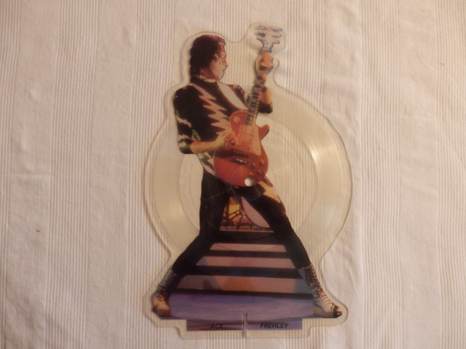 Dischi in vinile: Set de 4 Vinyle Shape de KISS – Usato da Hauterive NE venduto da Davidsonson 5