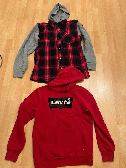 Levi's Camicie, T-shirt & Polo: 2 Levis Blusen Gr.176 wie neu – Usato da Wabern venduto da adamovski 3