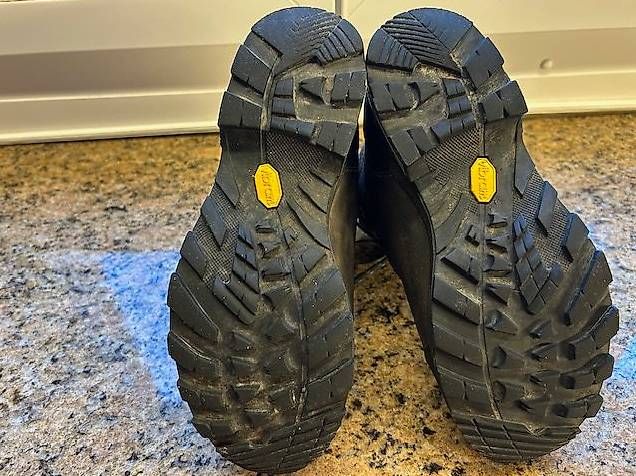 Scarpe da donna: Lowa, T 38, cuir/Goretex – Usato da Colombier VD venduto da DENYSE01 2