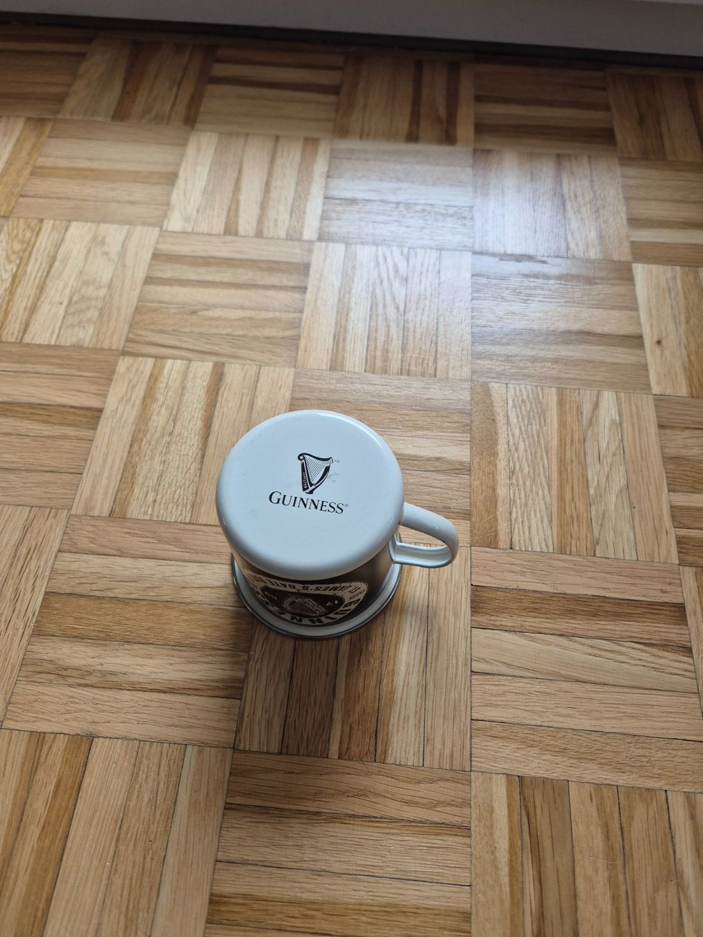 Tassen: Guinness Emaille/blech Tassen – Gebraucht aus Richterswil von Bardock0124 3