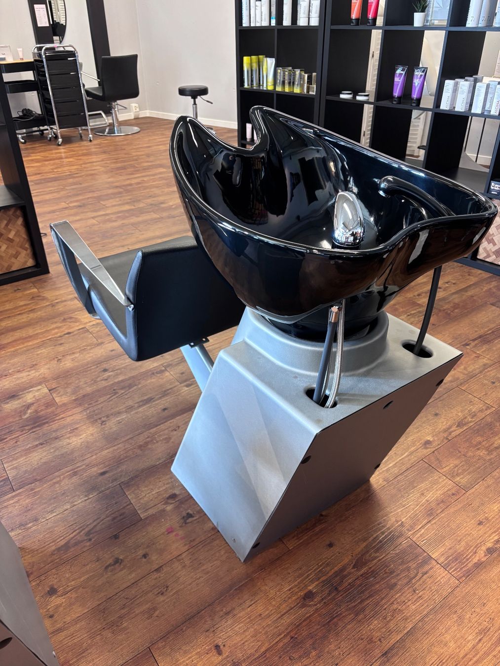 Kosmetik-& Massageliegen: Waschsessel gebraucht – Gebraucht aus Baden von Joyacat 4
