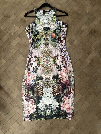 Zara Kleid, Gr. M, Blumenmuster, Sommerkleid, neuwertig!