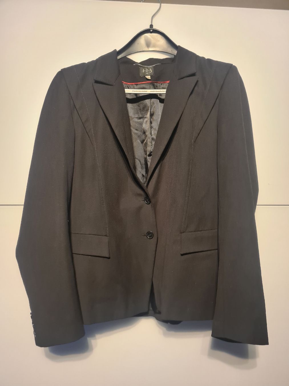 Jacken: Schöner schwarzer Blazer von 1-2-3 Grösse 44 – Gebraucht aus Zürich von nel_k752 2