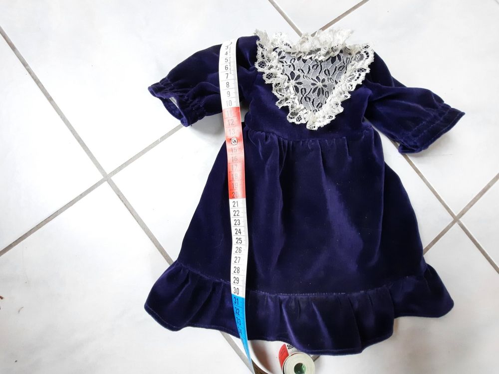 VETEMENT POUPEE ROBE-TABLIER - vêtement pour poupon