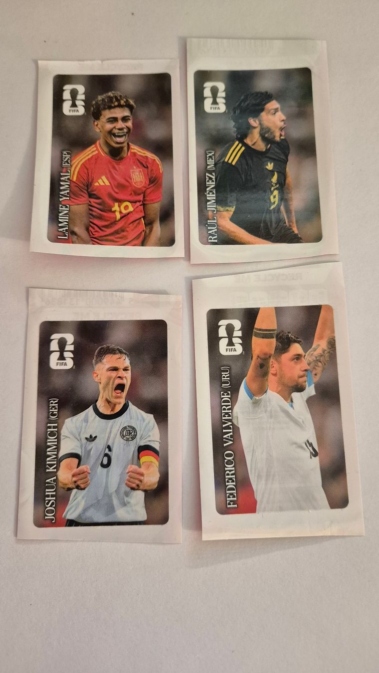 Panini Cartes à collectionner: 4 Panini Coca Cola Sticker 2026 – D'occasion à Uznach par DeNois