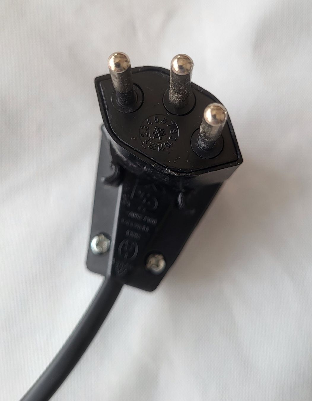 Altro per la cura dei capelli: Peigne électronique – Nuovo (secondo la descrizione) da Fribourg venduto da VictoriaShop7 5