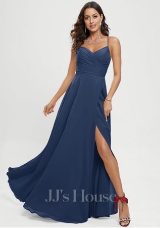 Kleid mit schönem Rücken