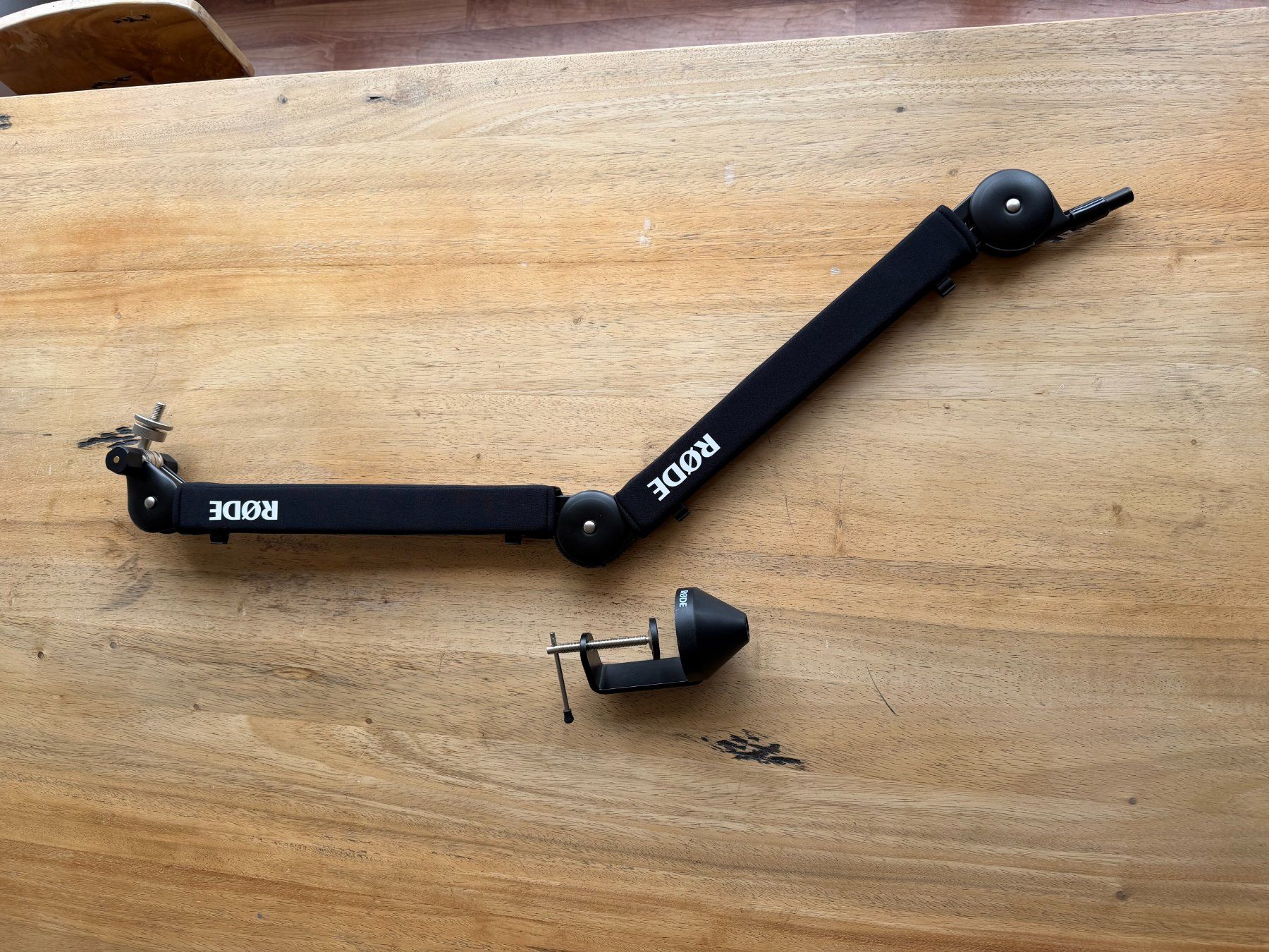 Fixations: RØDE PSA1+ Studioarm und 2x Nanlite LS170 – D'occasion à Glattpark(Opfikon) par Techn1c 1
