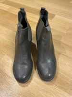 Graue Stiefeletten mit Absatz, Grösse 37