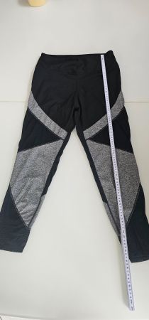 Schwarze Sportleggings mit grauem Muster, Grösse L