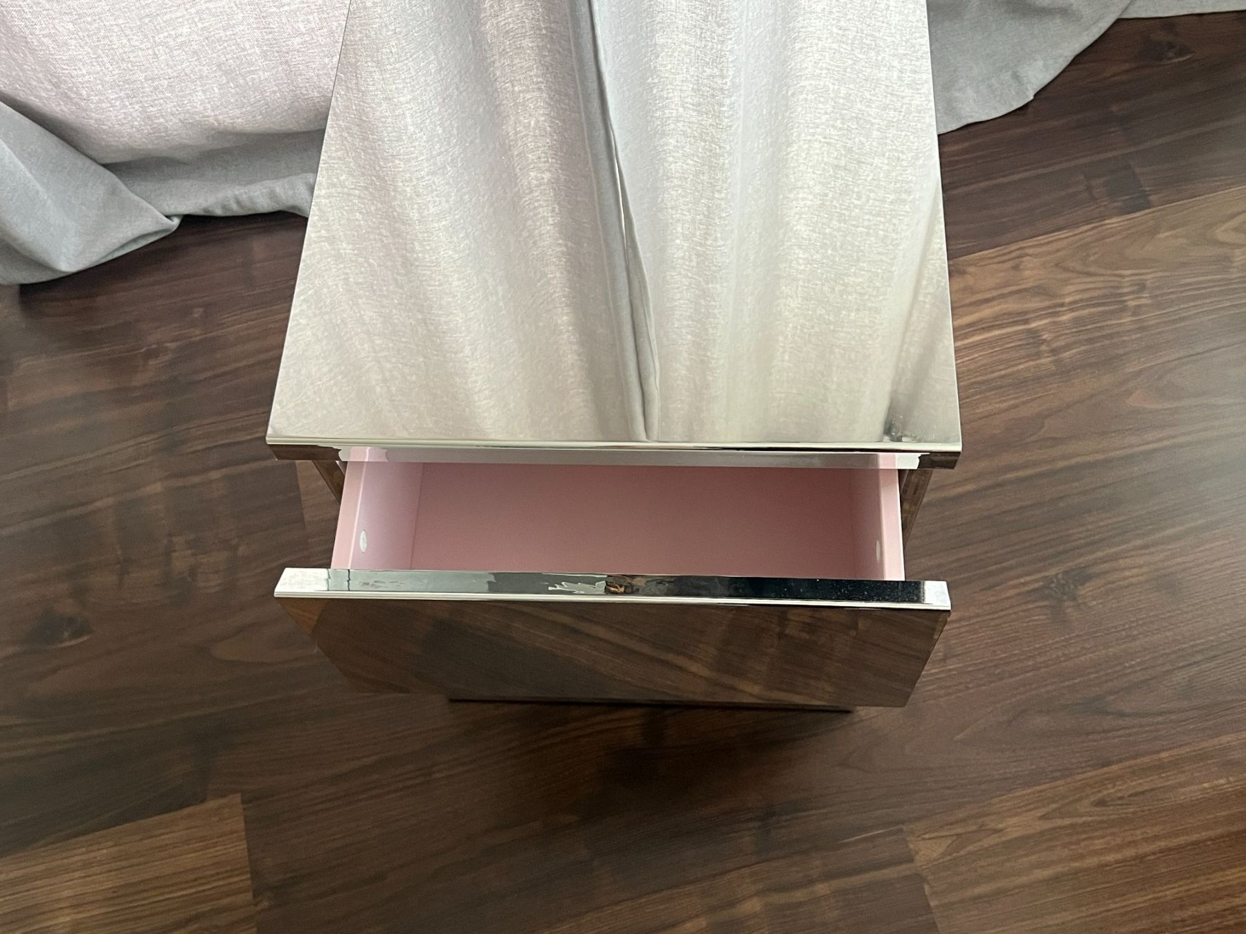 Ikea Cassettiere: MALM Kommode mit 2 Schubladen, Chrome – Usato da Muri b. Bern venduto da michellew23 1