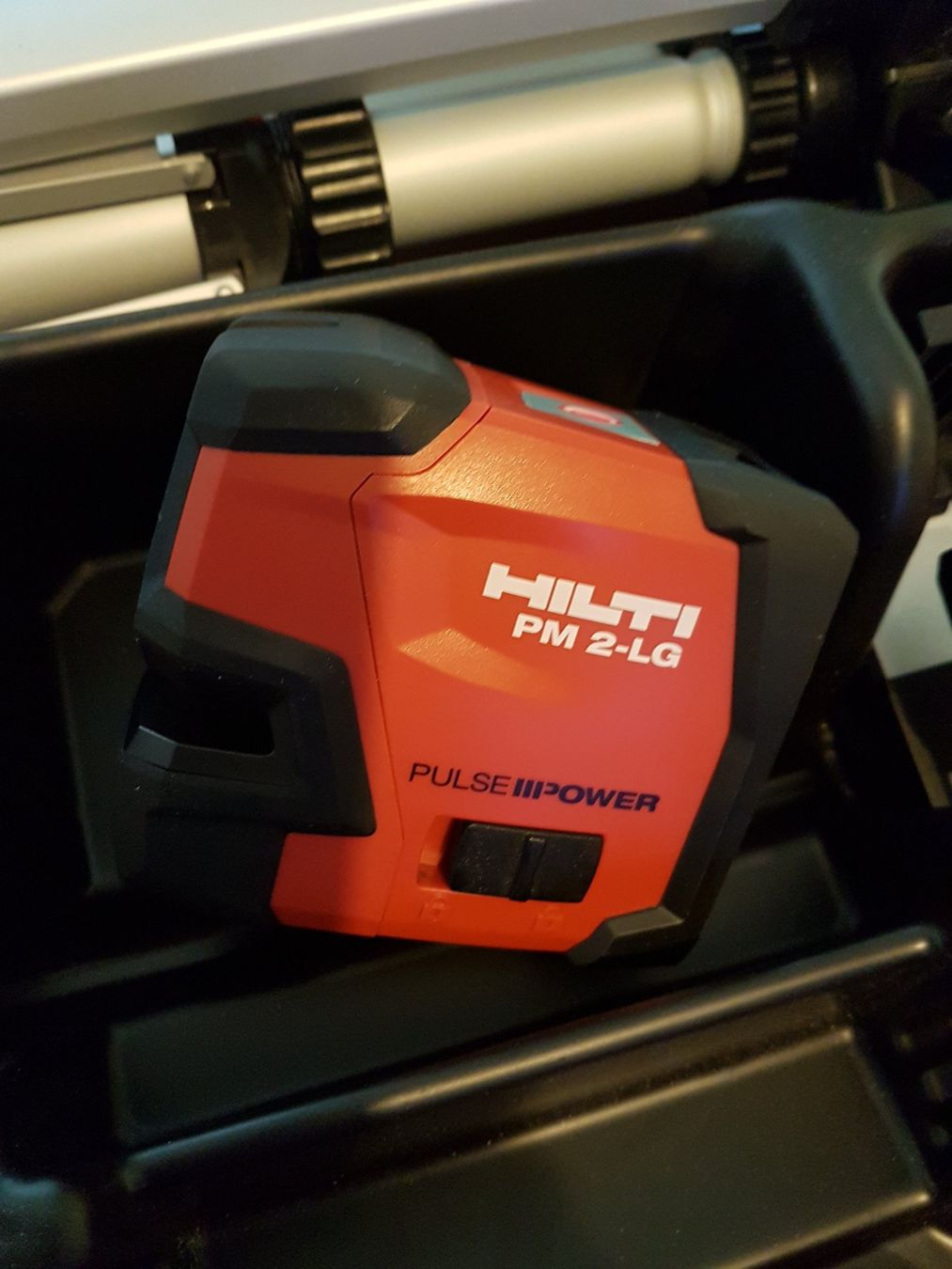 Hilti Tutti gli attrezzi: Laser Hilti PM 2-LG – Nuovo e nell'imballaggio originale da Glattbrugg venduto da casabelavista 2