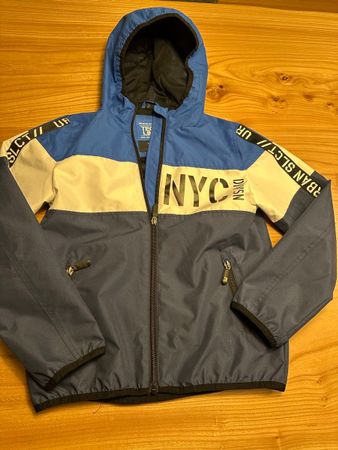 Coole Windjacke für Jungs, Grösse 146, neuwertig