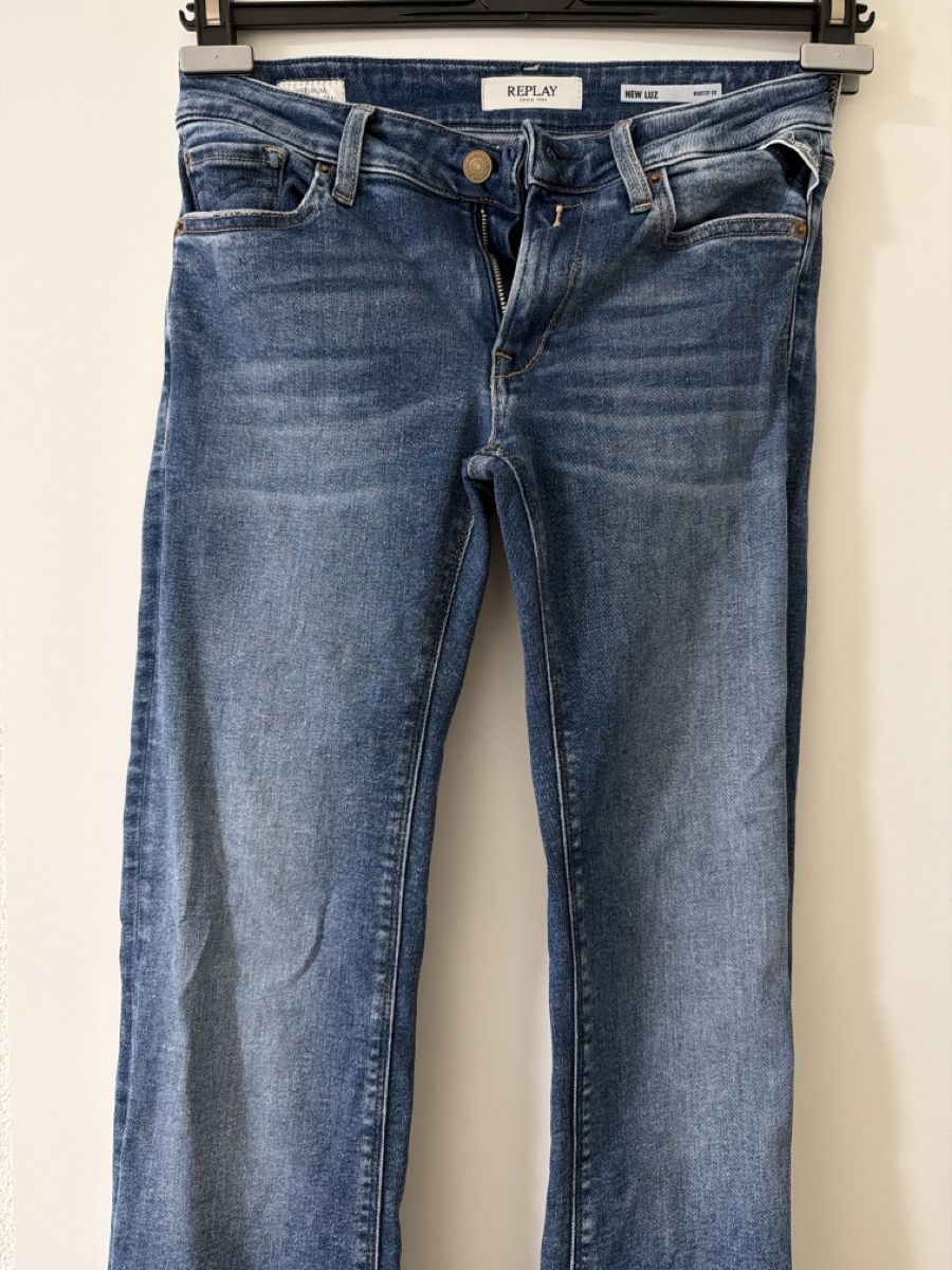Replay Jeans: Replay New Luz Bootcut Jeans, neu! – Nuovo (secondo la descrizione) da Niederhasli venduto da Luxevault