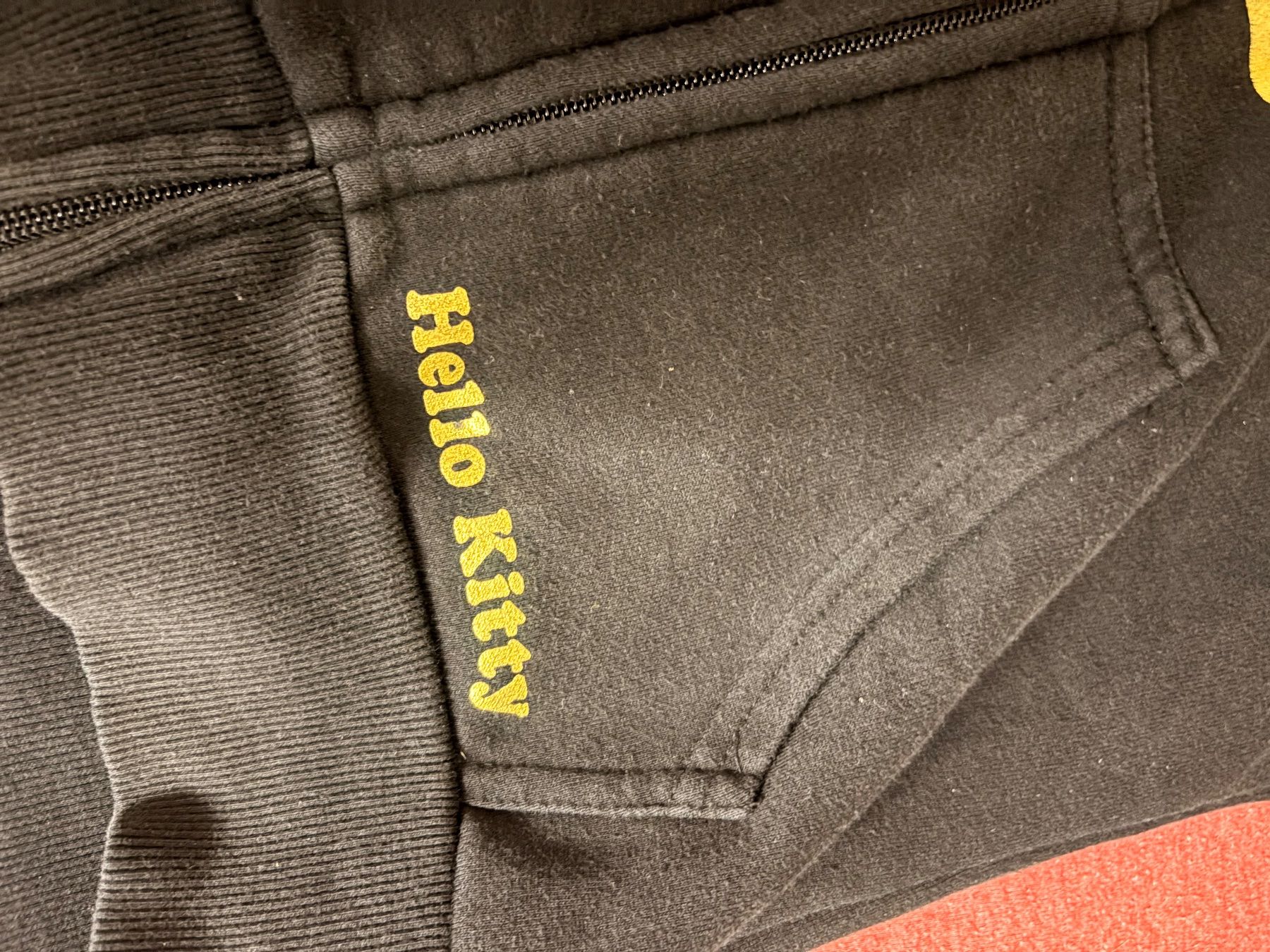 H&M Jacken & Mäntel: Sweatjacke Hello Kitty – Gebraucht aus Diegten von Pef_Petra 2