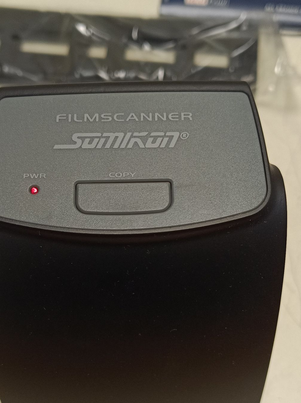Somikon Scanner: Sumikon Filmscanner -(em36) – Nuovo e nell'imballaggio originale da Künten venduto da Schnaepplihuus