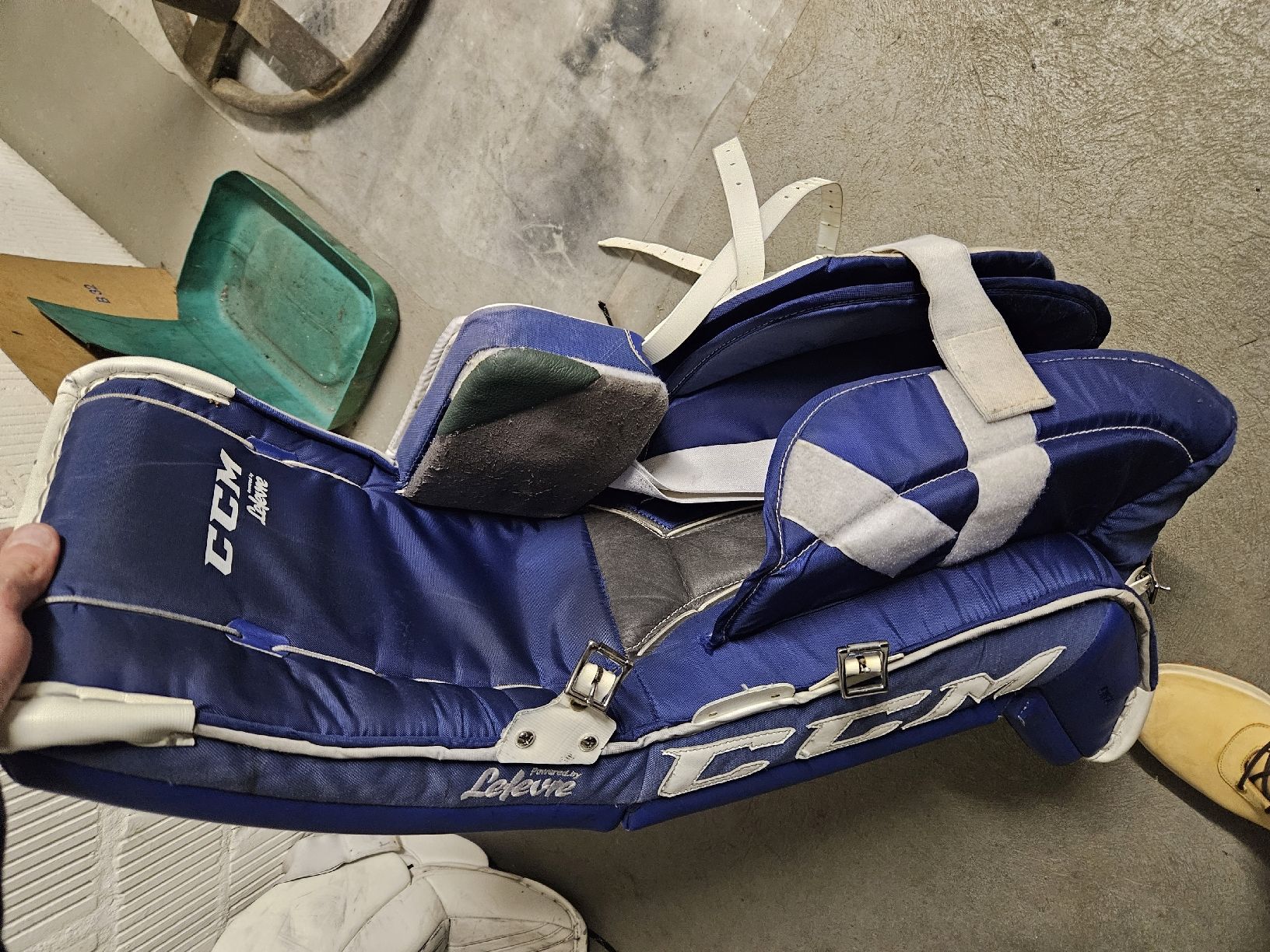 Ccm Bastoni & Pale: Eishockey Torhüter-set 33"1 CCM – Usato da Kappelen venduto da Newbody 2