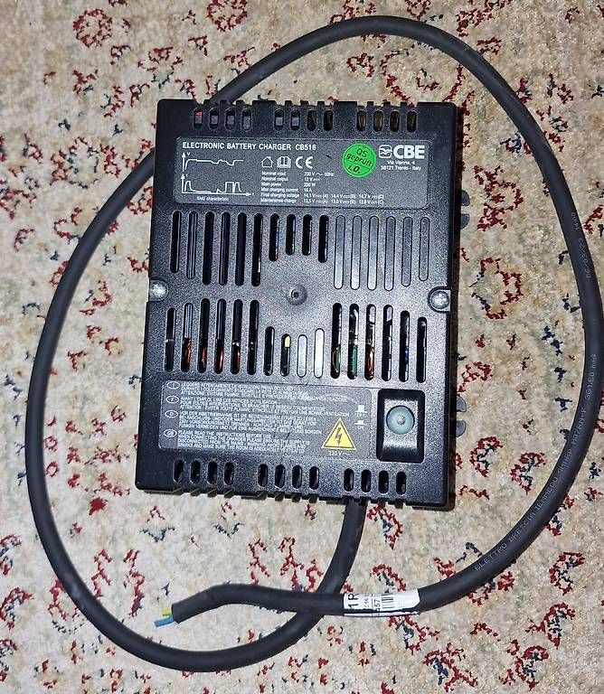 Caricabatterie: Batterieladegerät CBE 516 – Usato da Künten venduto da and_mqk2