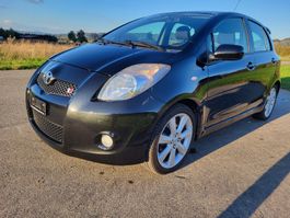 Toyota Yaris 1.8 TS frisch ab mfk und Service 