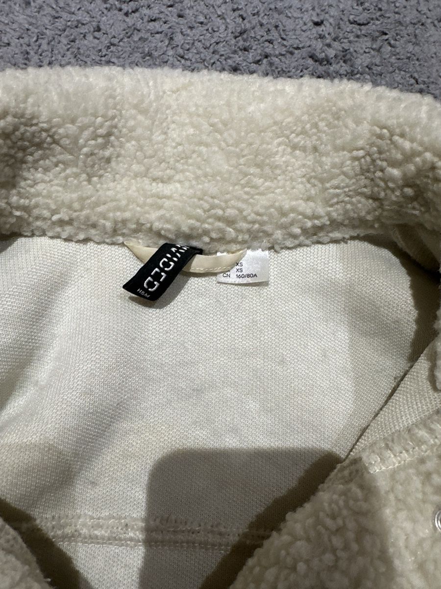 H&M Jacken: oversized Übergangsjacke / Teddyjacke H&M - xs – Neu (gemäss Beschreibung) aus Kerns von liv_8rly 2