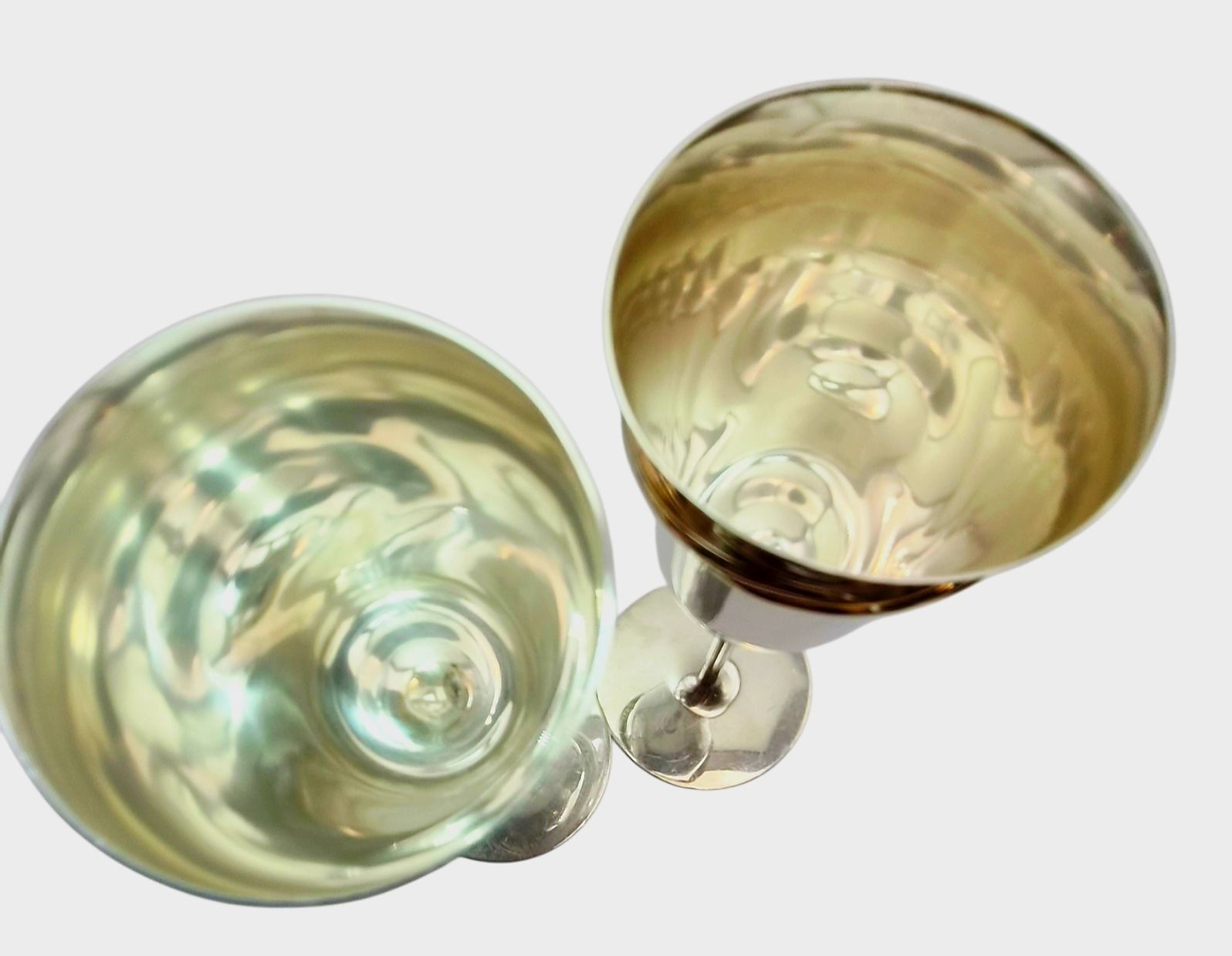 Cartier Couverts: Cartier Trinity Champagnerflöten Paar  925 Silber  – D'occasion à Clarens par Rimany 3