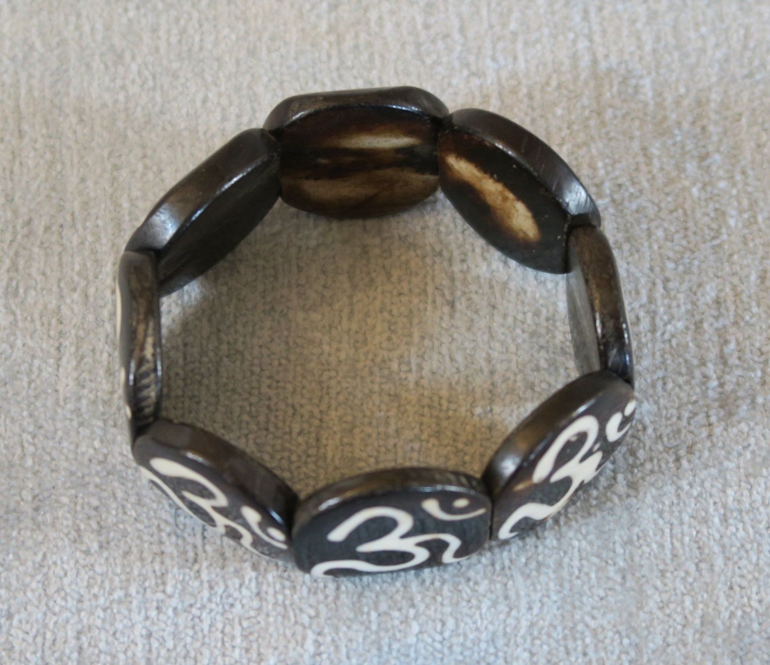 Bracciali & Braccialetti: Armband aus Horn – Usato da Brittnau venduto da marlenestone 2