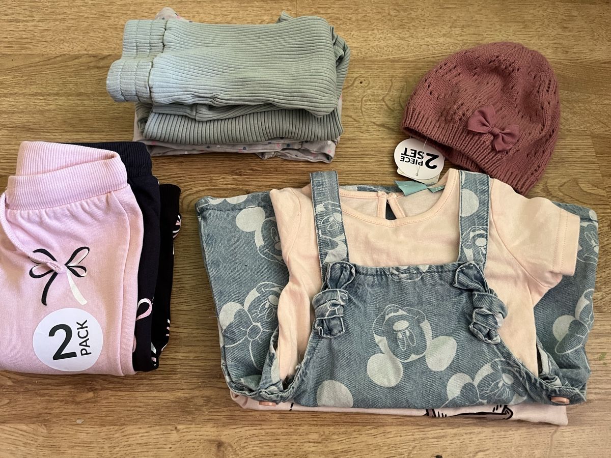 Lotti & Set di vestiti: Kleiderpaket Gr. 74 – Nuovo (secondo la descrizione) da Adelboden venduto da Jestil20