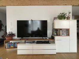 Hochwertige Musterring TV-Wand (Aterno)  Nussbaum & Weiss