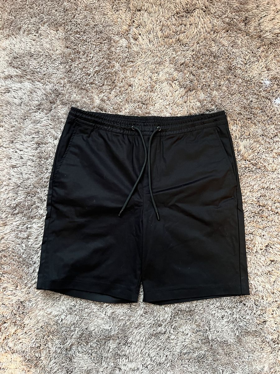 Zara Hosen: Zara Shorts schwarz – Neu (gemäss Beschreibung) aus Herisau von ogkosta