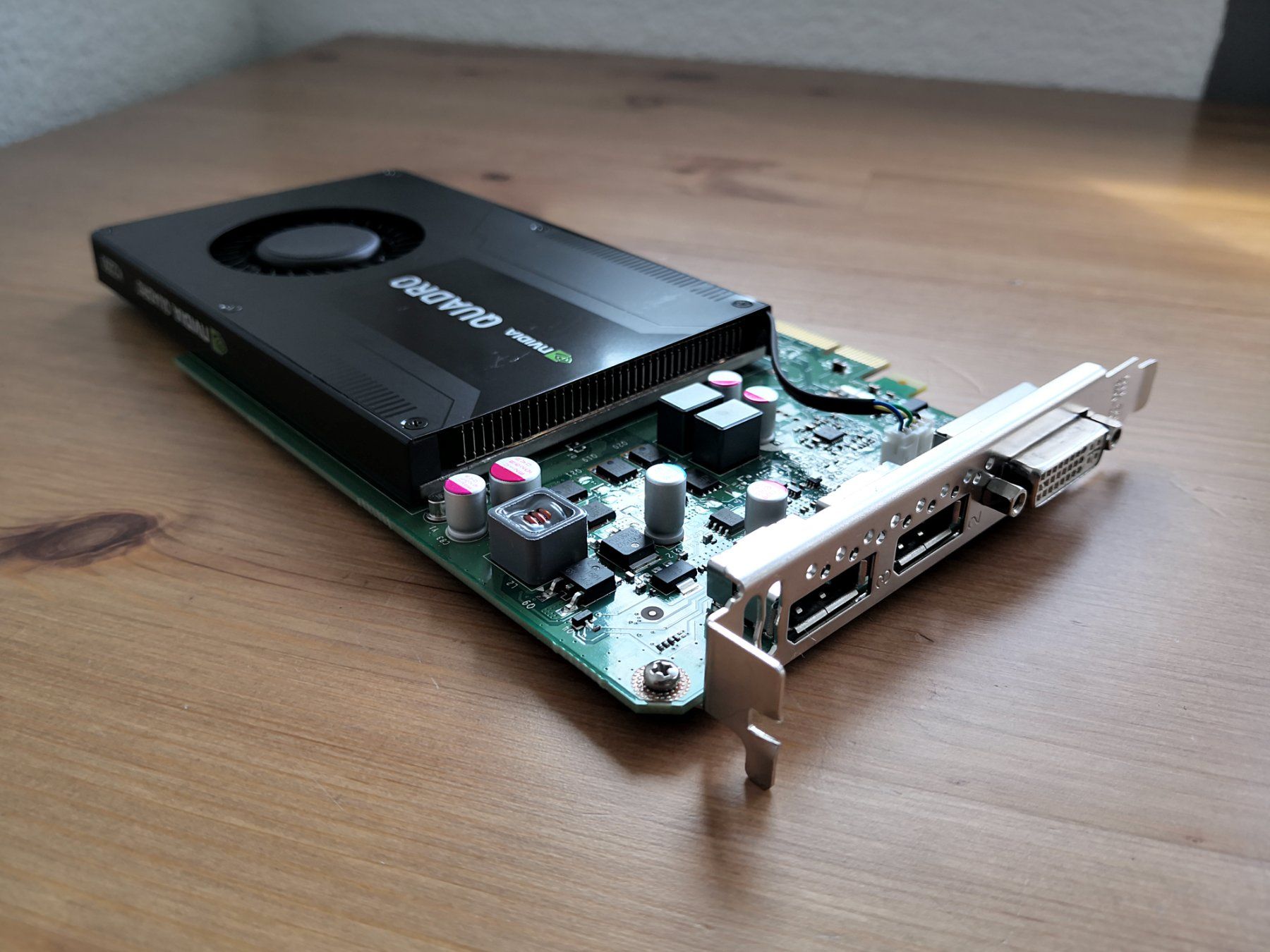 Nvidia Grafikkarten: Nvidia Quadro K2200 4G – Gebraucht aus Zürich von suitedconnector 3